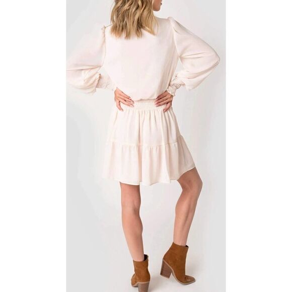 Gibsonlook Blouson Sleeve Smocked Detail Lurex Chiffon Dress - Picture 5 of 10